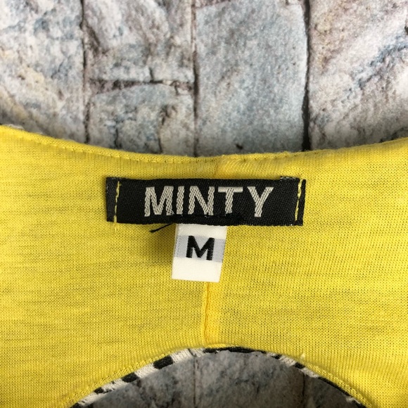 Minty Black/white Abstract Sleeveless Mini Dress - Picture 3 of 5